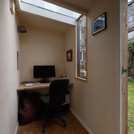 Garden Retreat: St Andrews 2-bed * Bristol