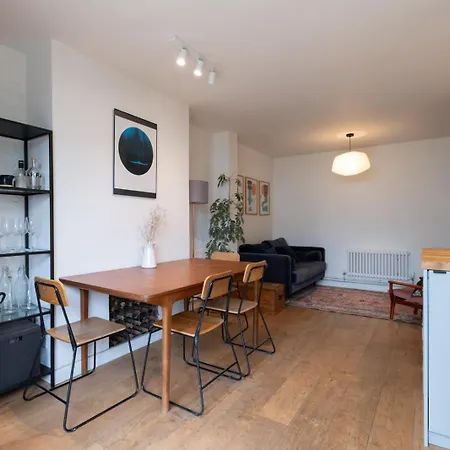Garden Retreat: St Andrews 2-bed Apartment