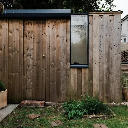 Apartment Garden Retreat: St Andrews 2-bed